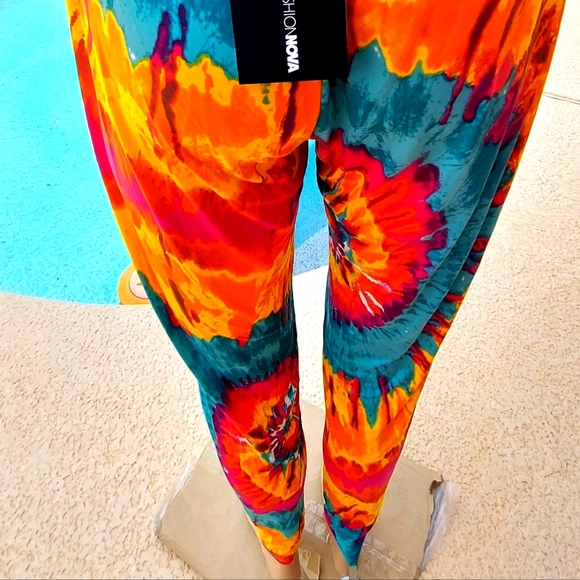 Fashion nova lycra jumpsuit - Picture 4 of 8